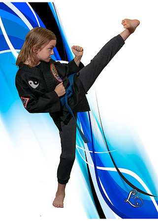 Lexie_Portrait-93_Kick_Blue_5x7