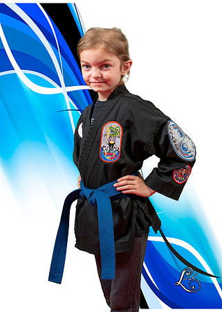 Lexie_Portrait-73_HandsOnHips_Blue_5x7